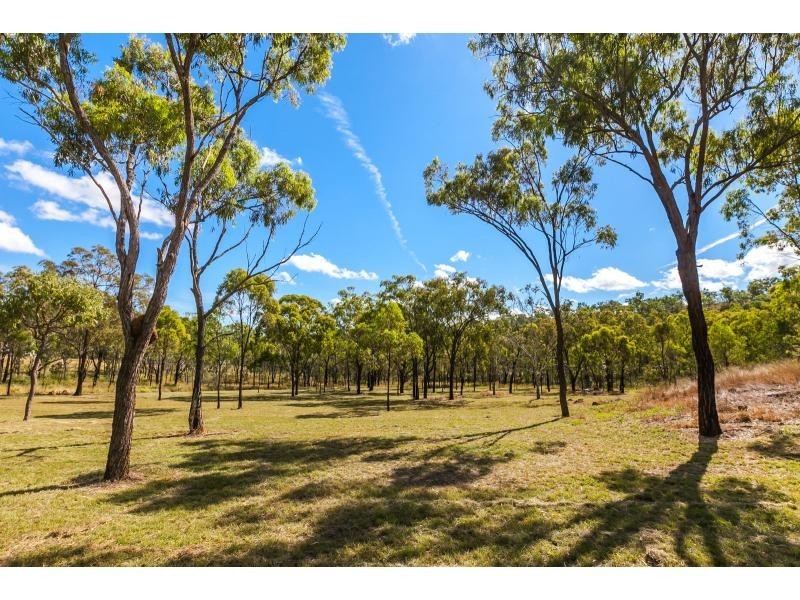 1a Cooks Road, Hamilton Creek QLD 4714