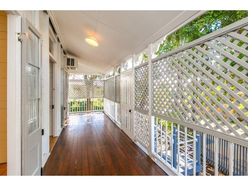 12 Anderson Street, Allenstown QLD 4700