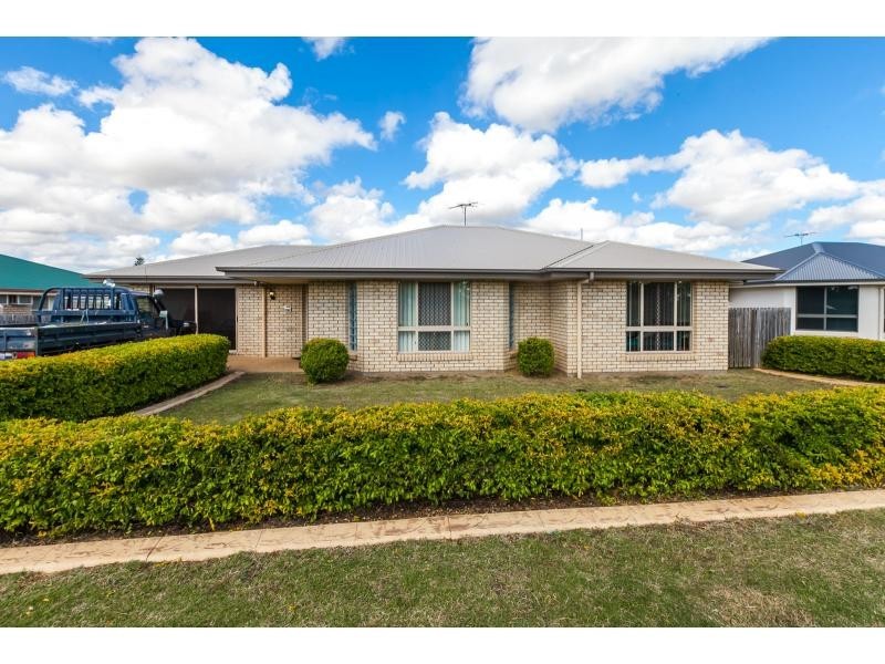 36 Lucas Street, Gracemere QLD 4702