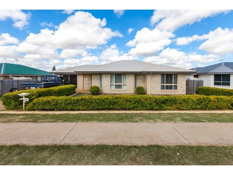 36 Lucas Street, Gracemere QLD 4702