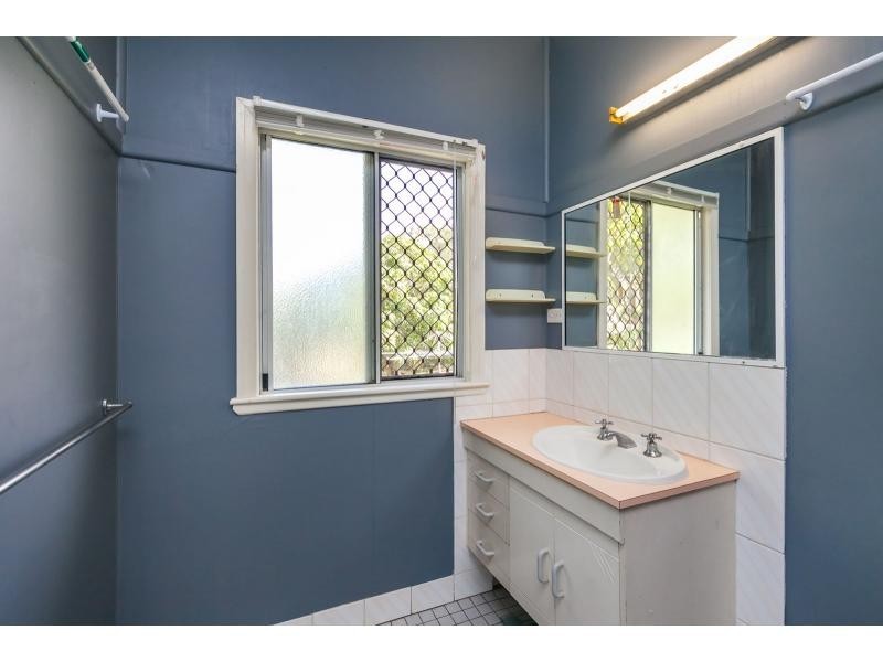 163 Shepherd Street, Koongal QLD 4701