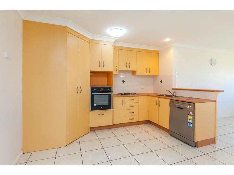 35 Buckle Street, Park Avenue QLD 4701