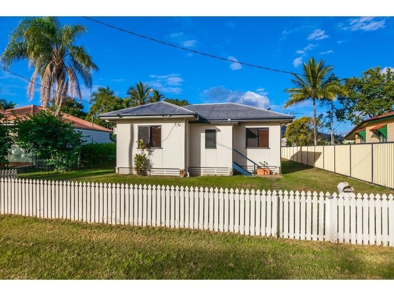 246 Clanfield Street, Berserker QLD 4701