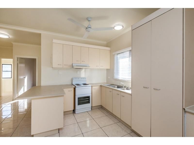 246 Clanfield Street, Berserker QLD 4701