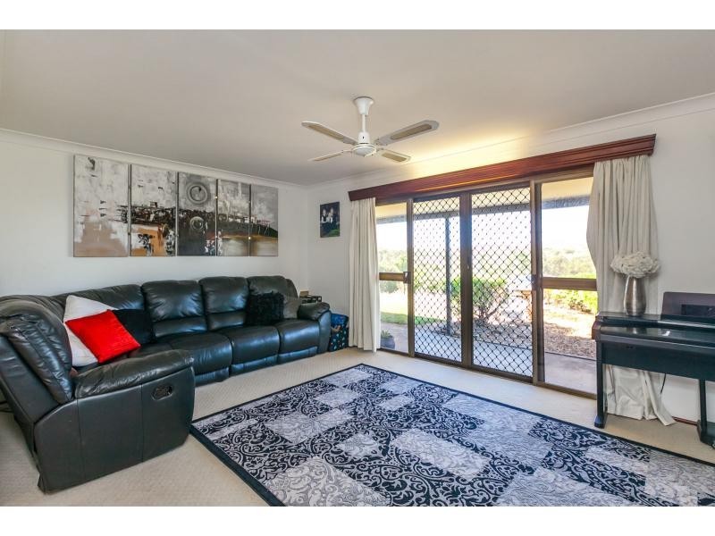 279 Greenlakes Road, Rockyview QLD 4701