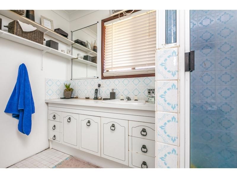 279 Greenlakes Road, Rockyview QLD 4701