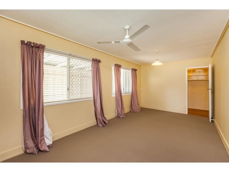 68 Rice Street, Park Avenue QLD 4701