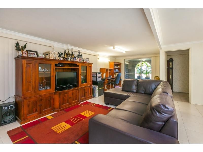 3 Brake Avenue, Frenchville QLD 4701