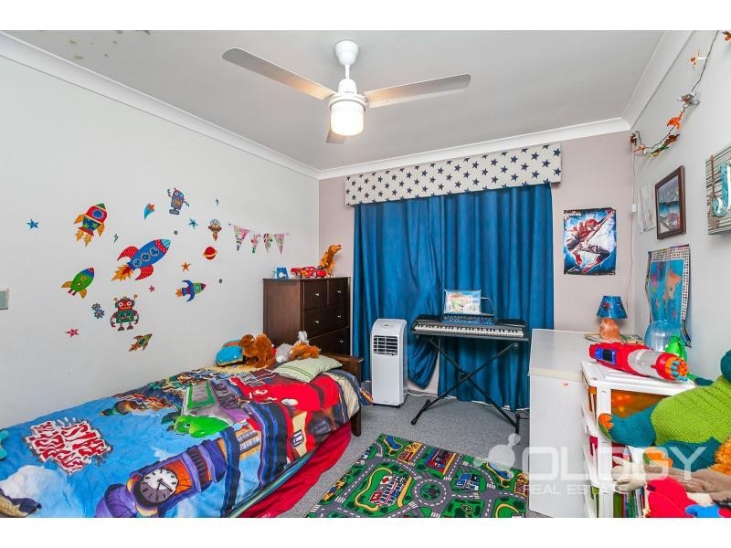 33 Elwing Street, Kawana QLD 4701