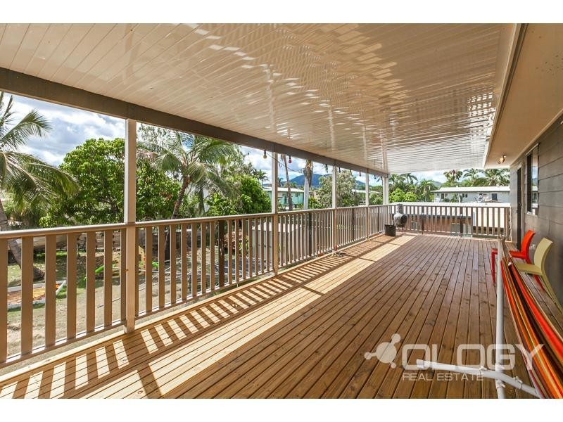 33 Elwing Street, Kawana QLD 4701