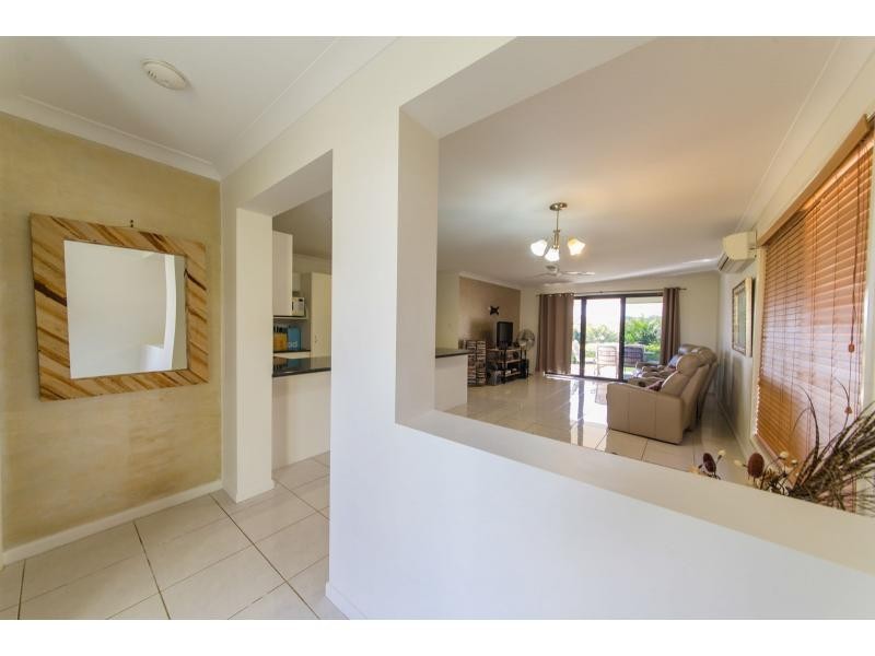 27 John Oxley Drive, Gracemere QLD 4702