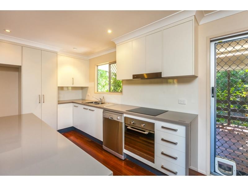 329 Lawrence Avenue, Frenchville QLD 4701