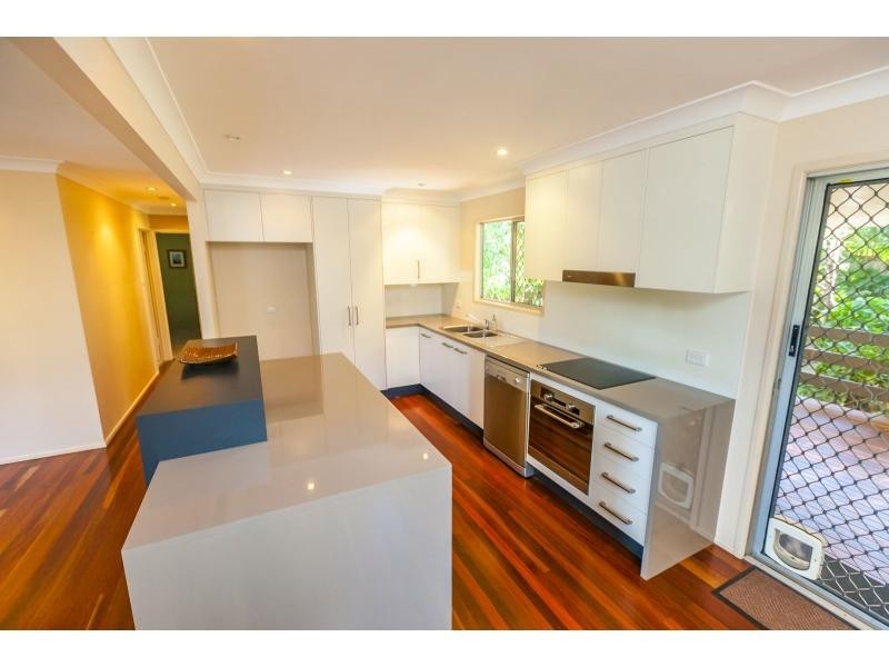 329 Lawrence Avenue, Frenchville QLD 4701