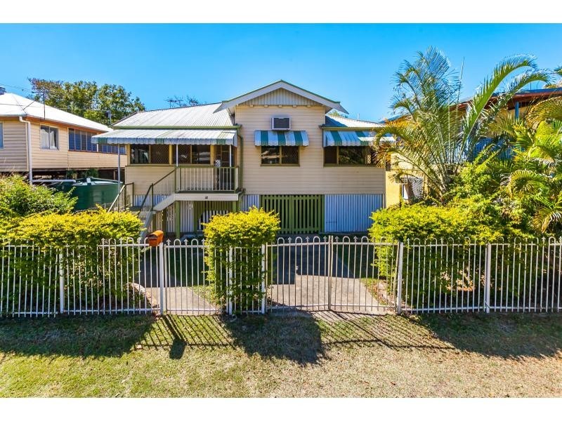 71 West Street, The Range QLD 4700