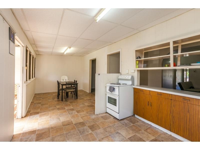 71 West Street, The Range QLD 4700