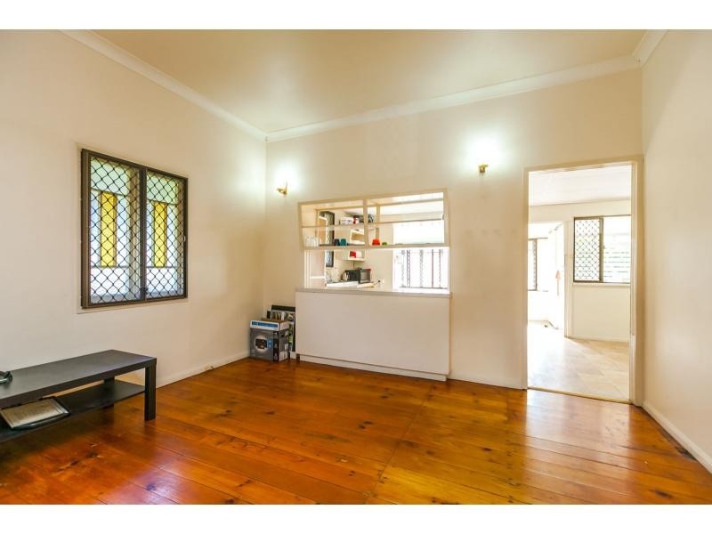 71 West Street, The Range QLD 4700