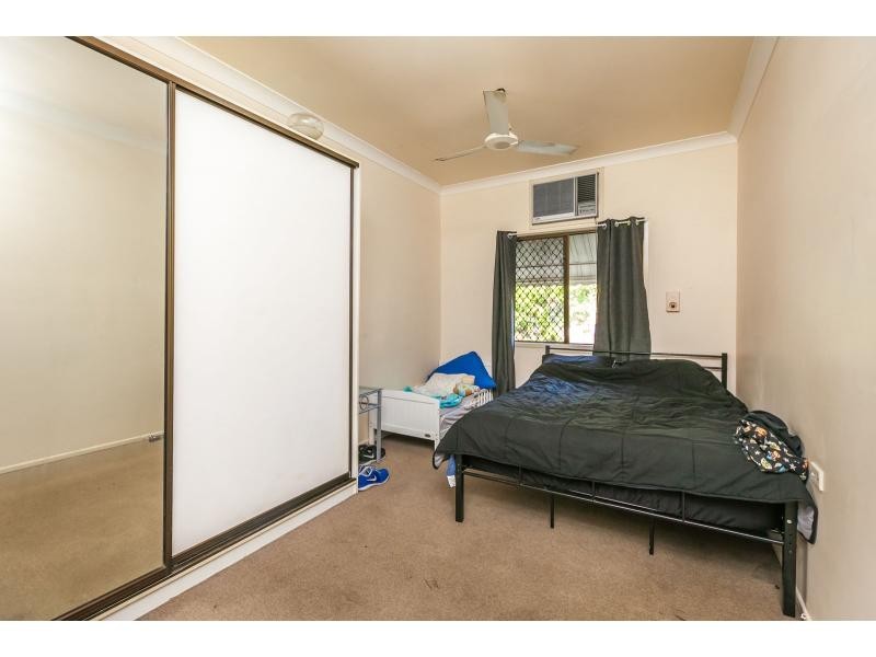 71 West Street, The Range QLD 4700