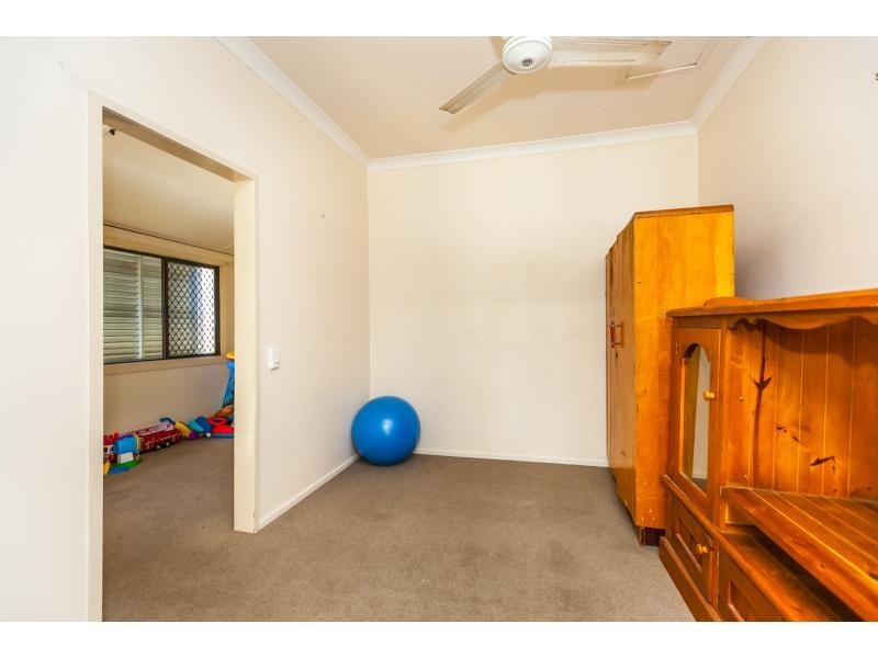 71 West Street, The Range QLD 4700