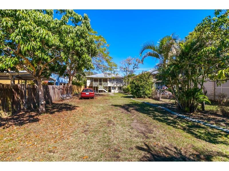 71 West Street, The Range QLD 4700