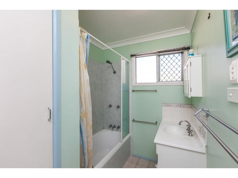 16 Cant Street, Kawana QLD 4701