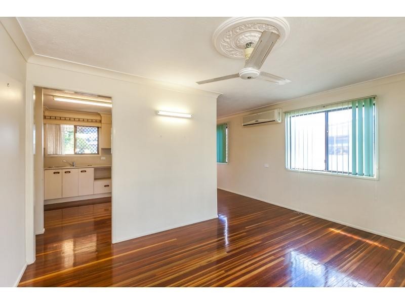 34 Westmoreland Street, Kawana QLD 4701