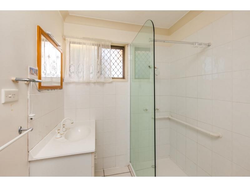 34 Westmoreland Street, Kawana QLD 4701