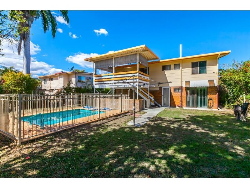 34 Westmoreland Street, Kawana QLD 4701