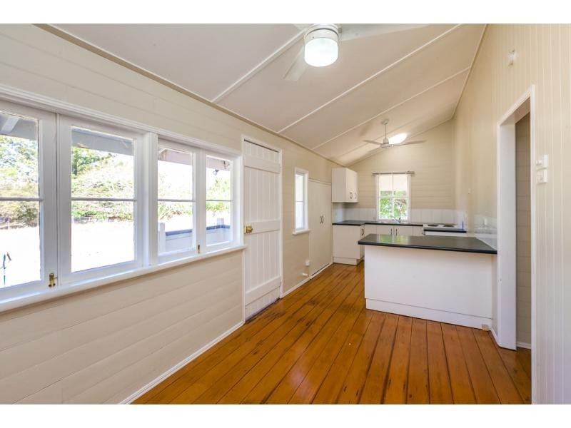 28 Macaree Street, Berserker QLD 4701