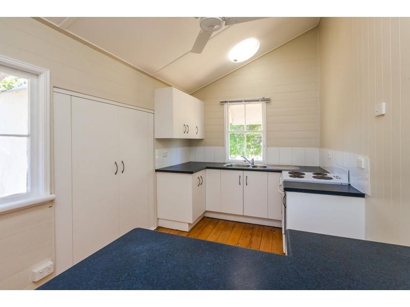 28 Macaree Street, Berserker QLD 4701