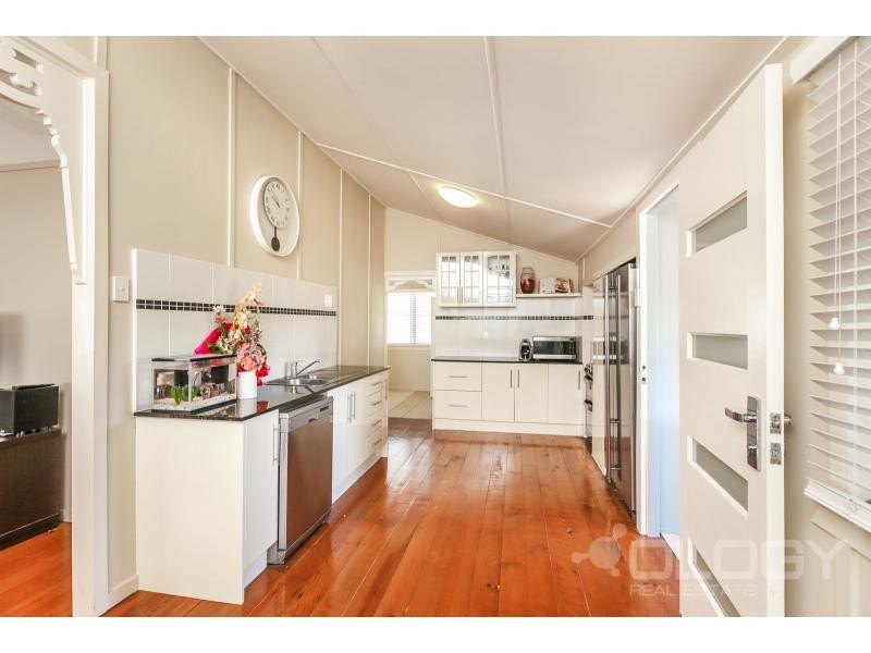 94 Stamford Street, Berserker QLD 4701