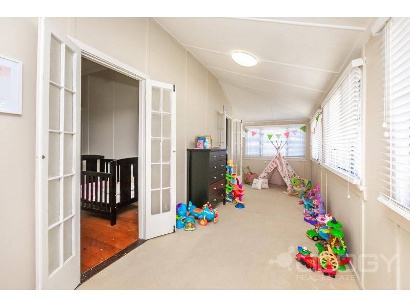 94 Stamford Street, Berserker QLD 4701