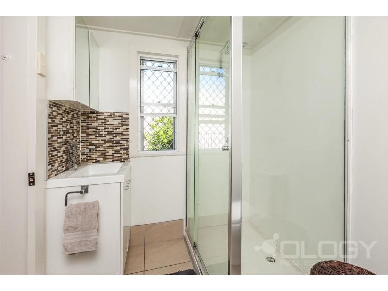 94 Stamford Street, Berserker QLD 4701