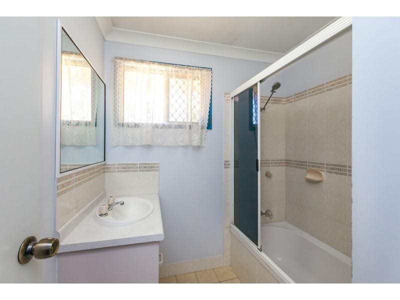 63263 Bruce Highway, Etna Creek QLD 4702