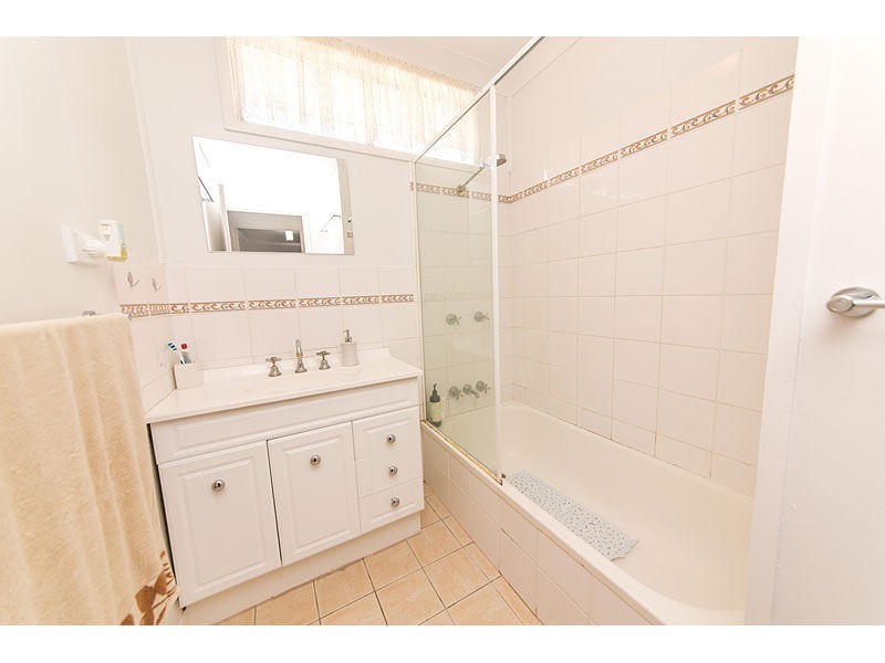 9 Separation Street, Allenstown QLD 4700