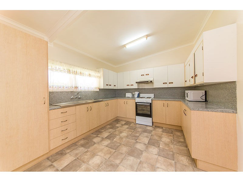 78 Sheehy Street, Park Avenue QLD 4701