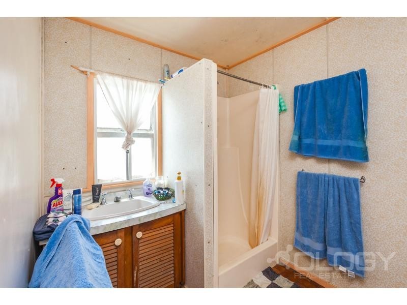 404 Stenhouse Street, Koongal QLD 4701