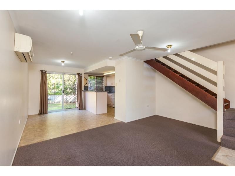 8/374 Limpus Street, Frenchville QLD 4701