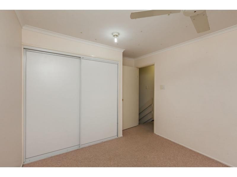 8/374 Limpus Street, Frenchville QLD 4701