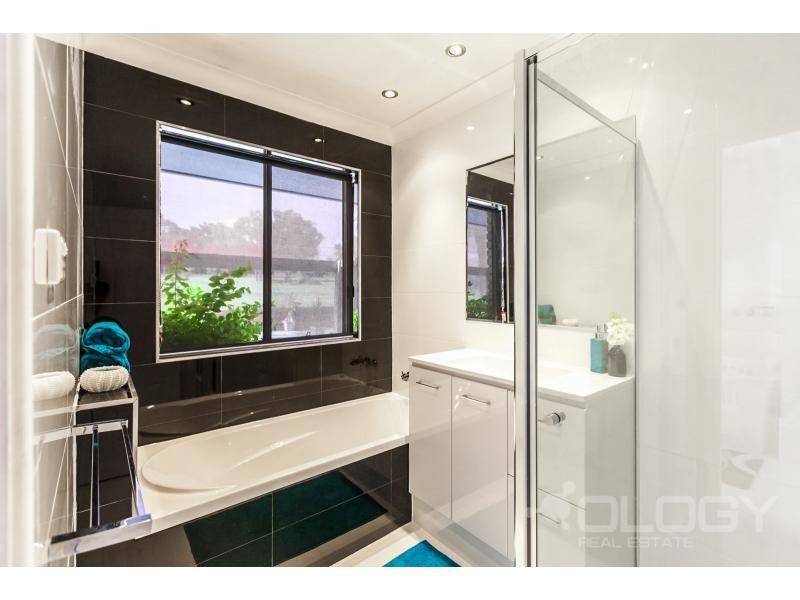 83 Emmerson Drive, Glenlee QLD 4711