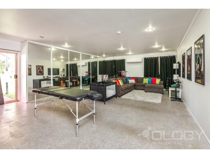 83 Emmerson Drive, Glenlee QLD 4711