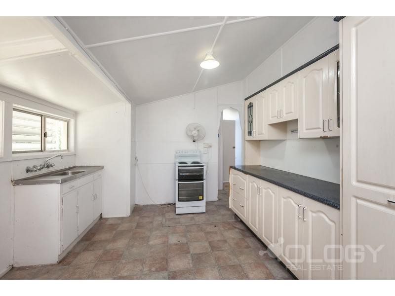 103 Leamington Street, Berserker QLD 4701