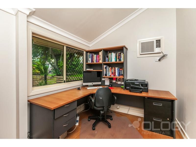 35 Herbert Street, Wandal QLD 4700