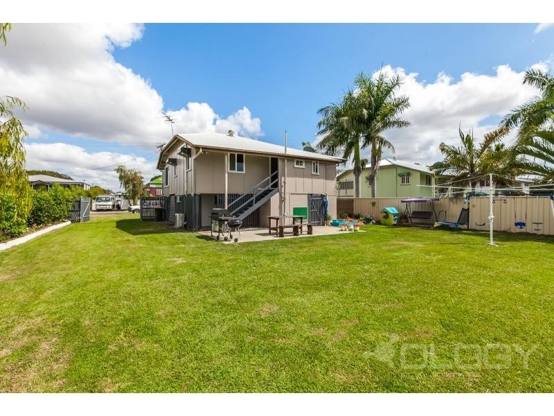 24 Thackeray Street, Park Avenue QLD 4701