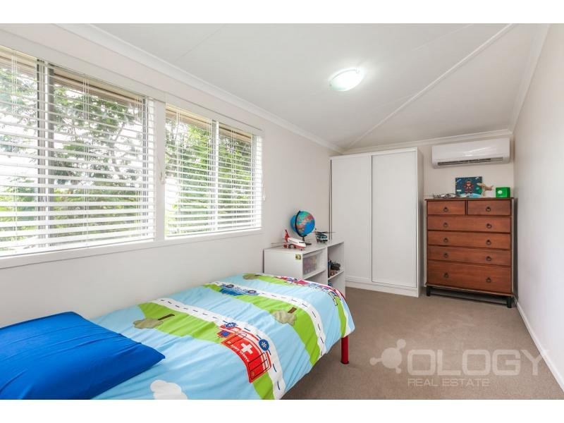 29 Mary Street, The Range QLD 4700