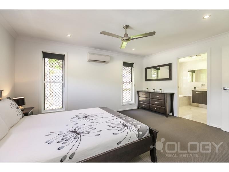 15 Cascade Close, Frenchville QLD 4701