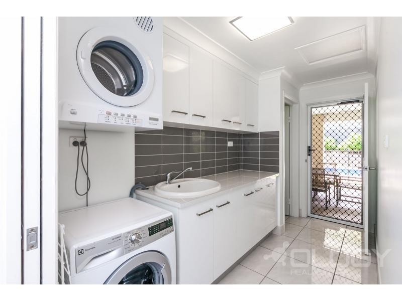 15 Cascade Close, Frenchville QLD 4701