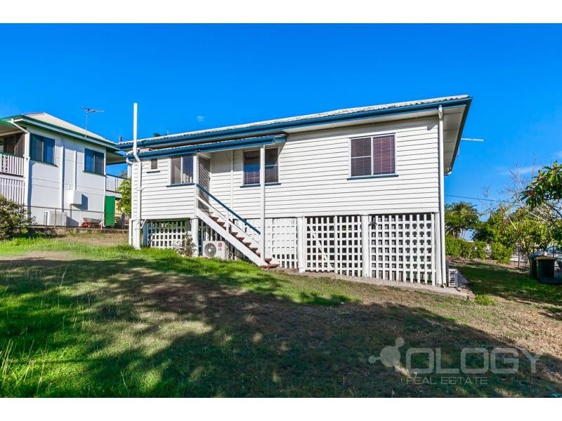 8 Cairns Street, The Range QLD 4700