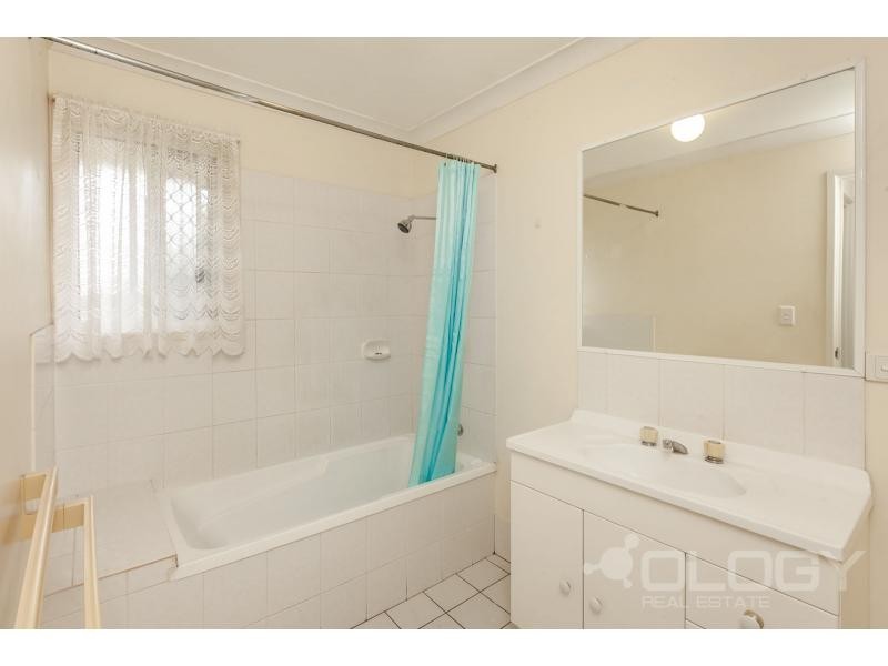 74 Carara Drive, Kawana QLD 4701