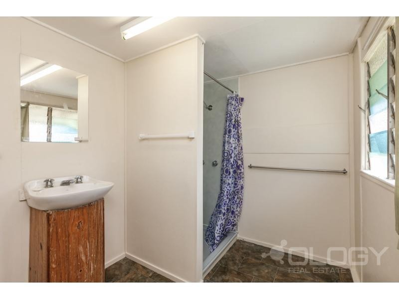 316 East Street, Depot Hill QLD 4700