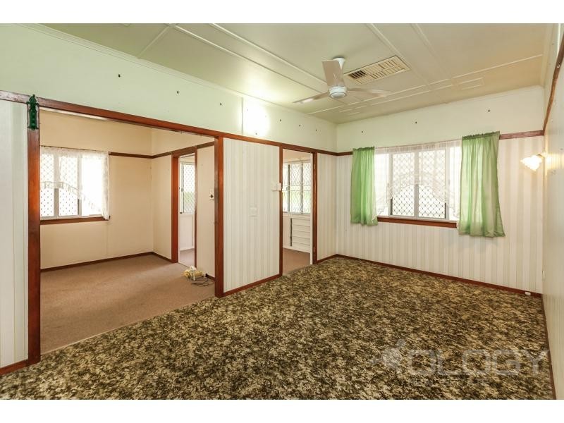 14 Lauga Street, Park Avenue QLD 4701